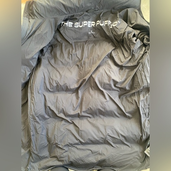 Aritzia The Super Puff™ The Super Puff₂O™ Mid - Rainstop™ - Picture 11 of 15